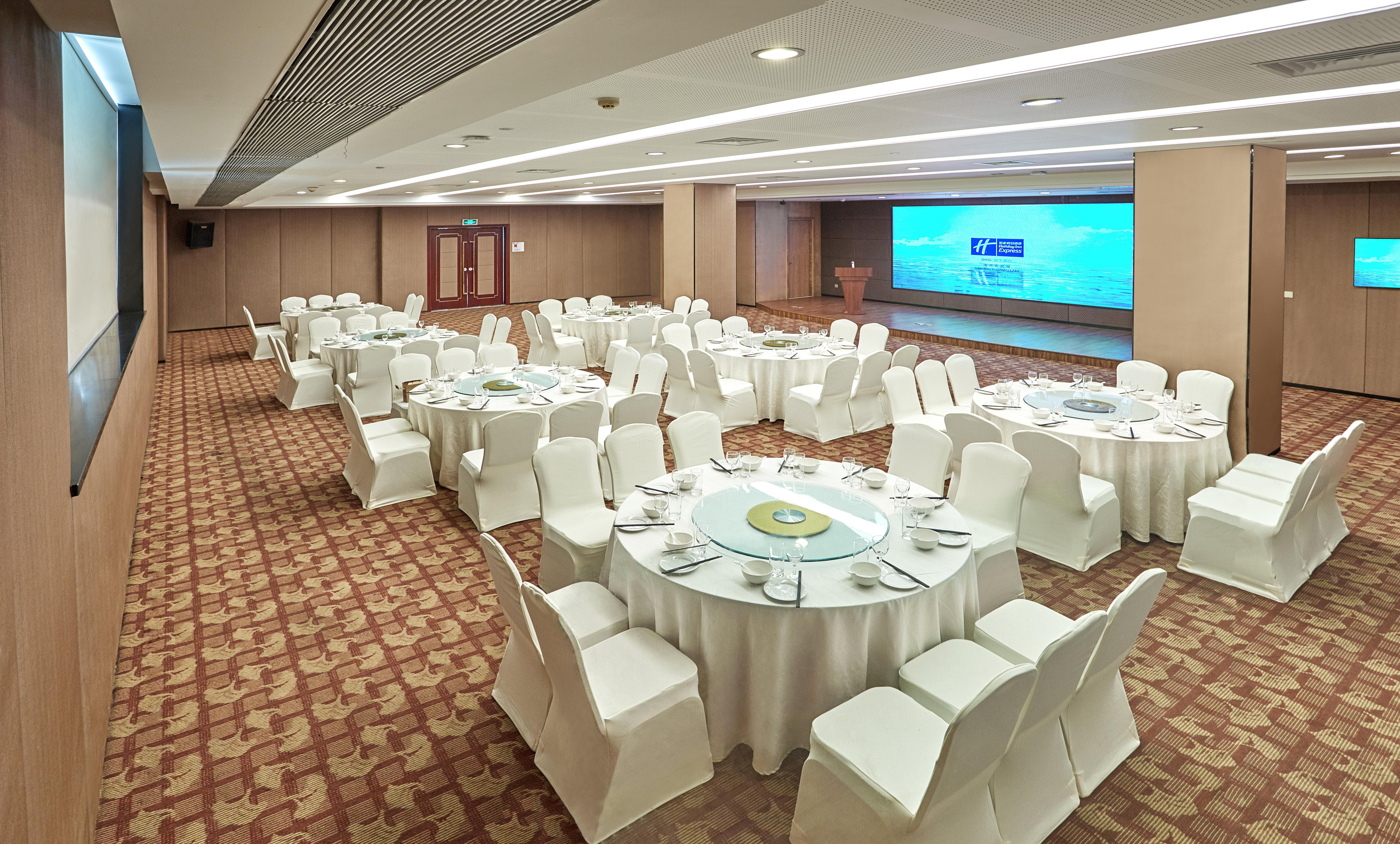 Holiday Inn Express Nanjing Xuanwu Lake By Ihg Nanquim Exterior foto